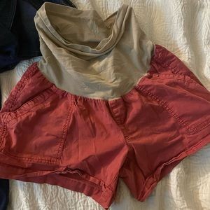 Coral colored maternity shorts